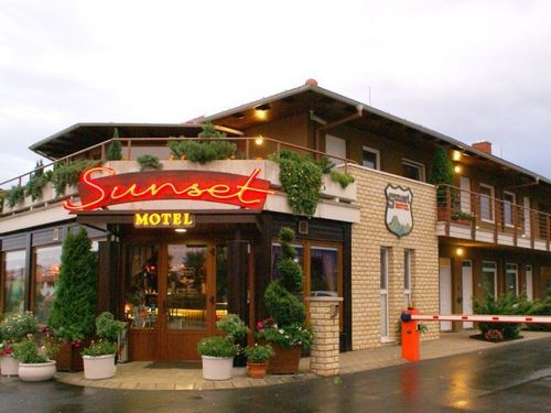 Sunset Motel Szombathely Bagian luar foto